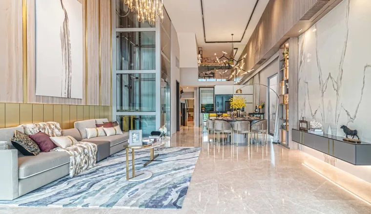 Living and dining space in a Belgravia Ace house under a 4.5m ceiling